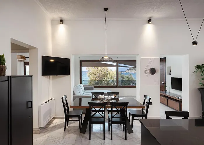 Aniv By The Sea Вилла Кинион