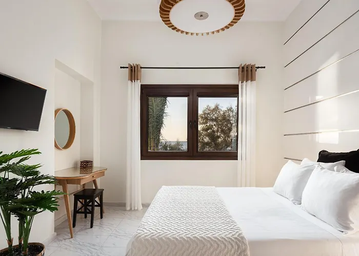 Aniv By The Sea Villa *