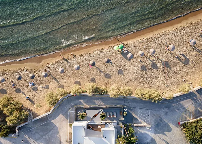 Villa Aniv By The Sea